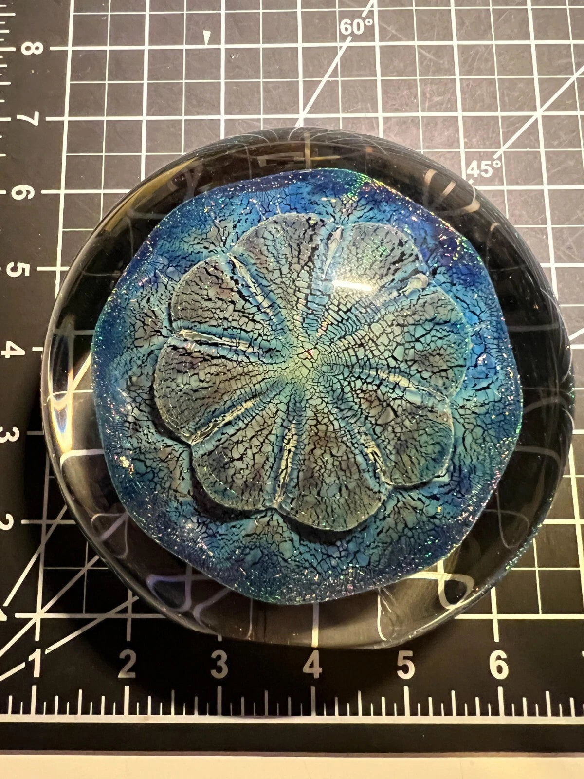 Robert Eickholt "Sea Anemone" - 1993 Glass Paperweight